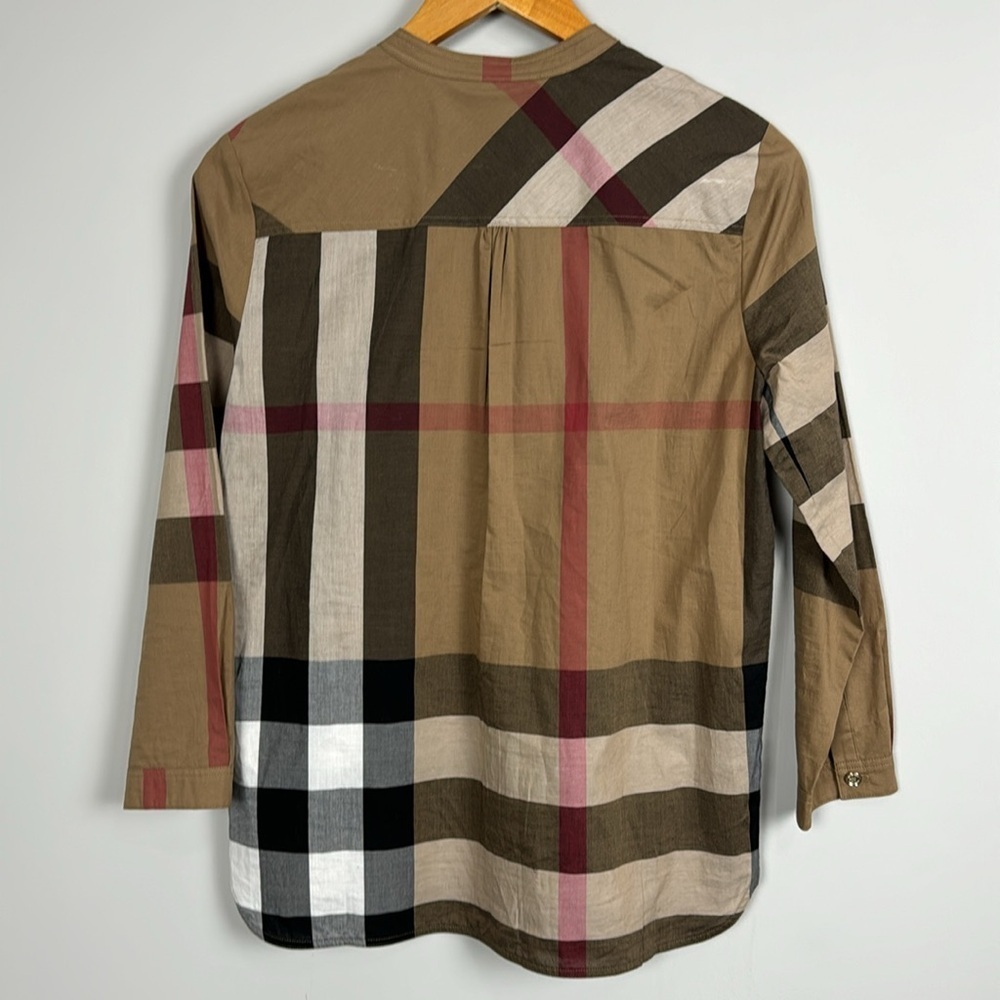 Burberry Plaid Print Cotton Mock Neck Blouse. Size US 4. - Picture 12 of 17
